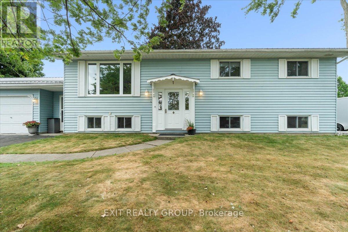 1 QUEEN STREET W, Brighton, Ontario