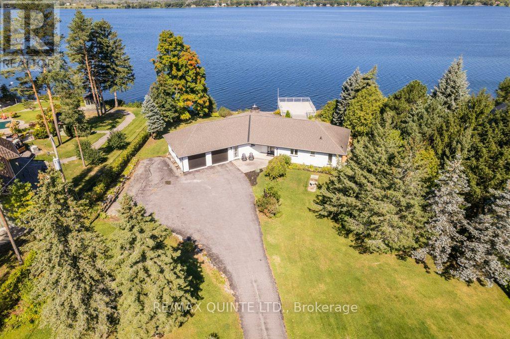 1190 County 3 Road, Prince Edward County, Ontario  K8N 4Z1 - Photo 3 - X12297501