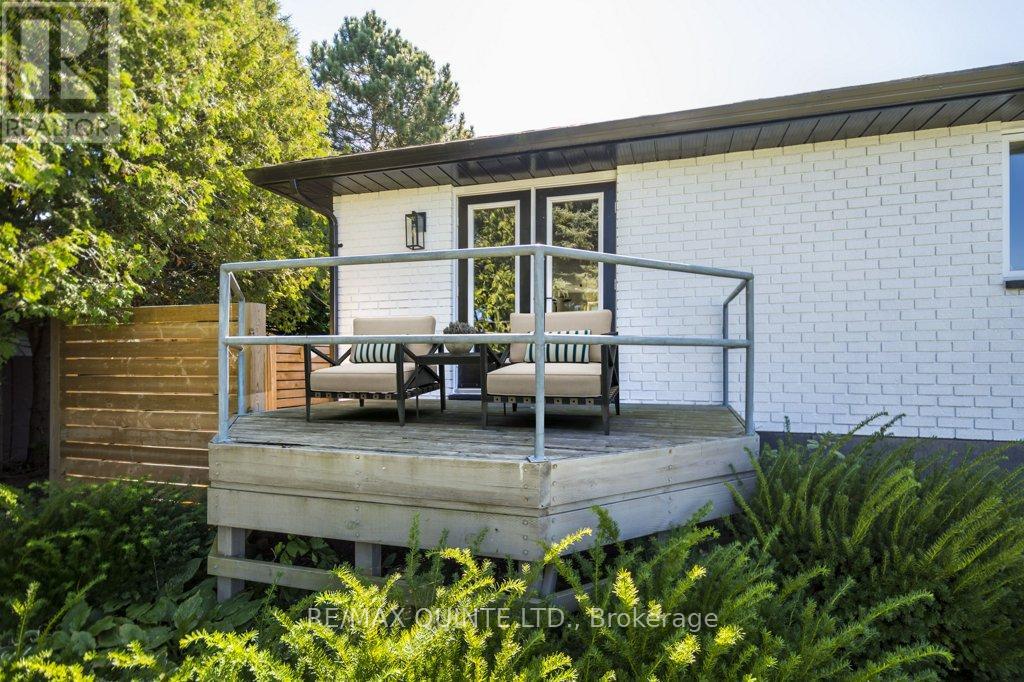 1190 County 3 Road, Prince Edward County, Ontario  K8N 4Z1 - Photo 38 - X12297501
