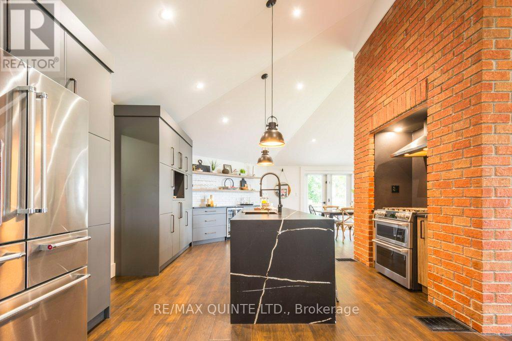 1190 County 3 Road, Prince Edward County, Ontario  K8N 4Z1 - Photo 4 - X12297501