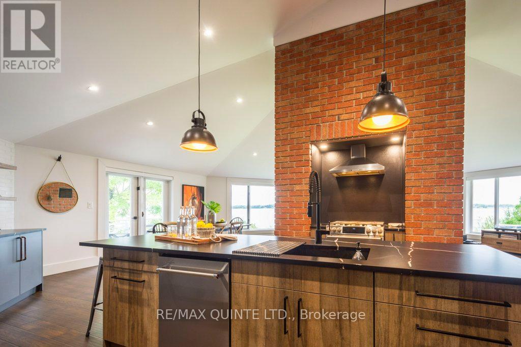 1190 County 3 Road, Prince Edward County, Ontario  K8N 4Z1 - Photo 6 - X12297501