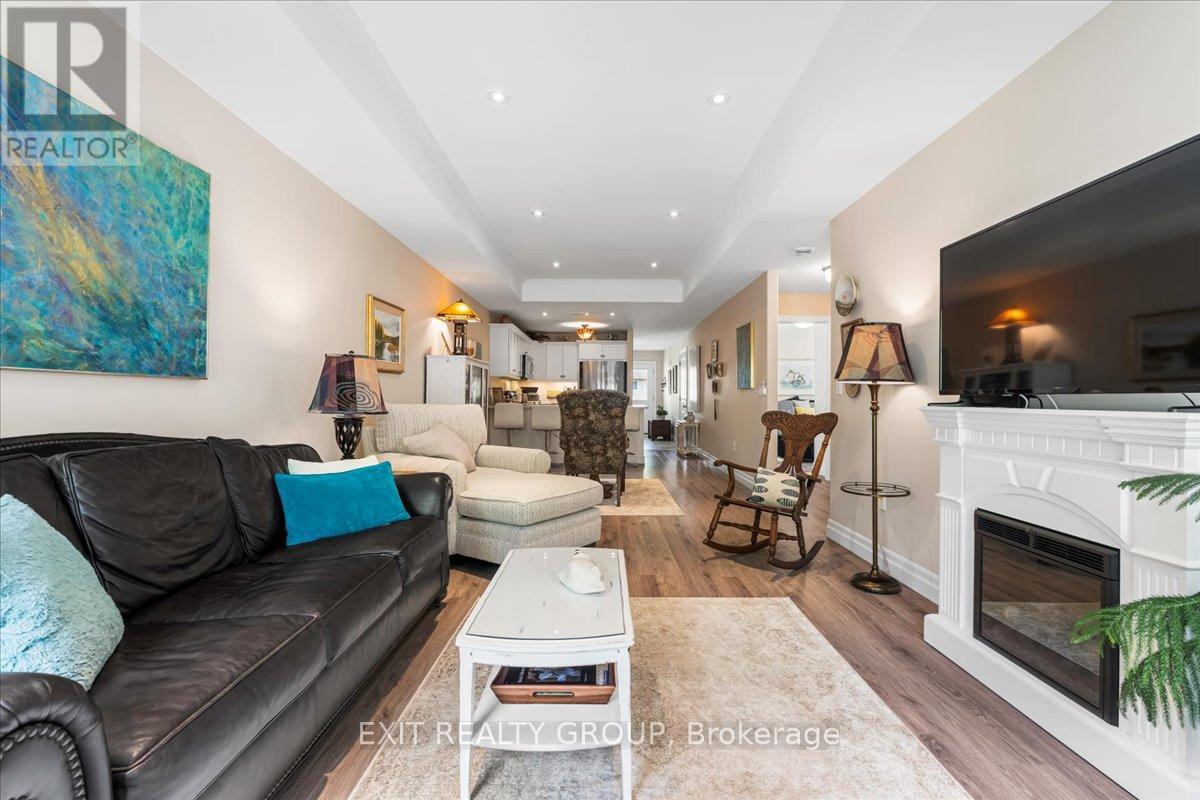 20 Gladstone Street W, Madoc, Ontario  K0K 2K0 - Photo 16 - X12297667