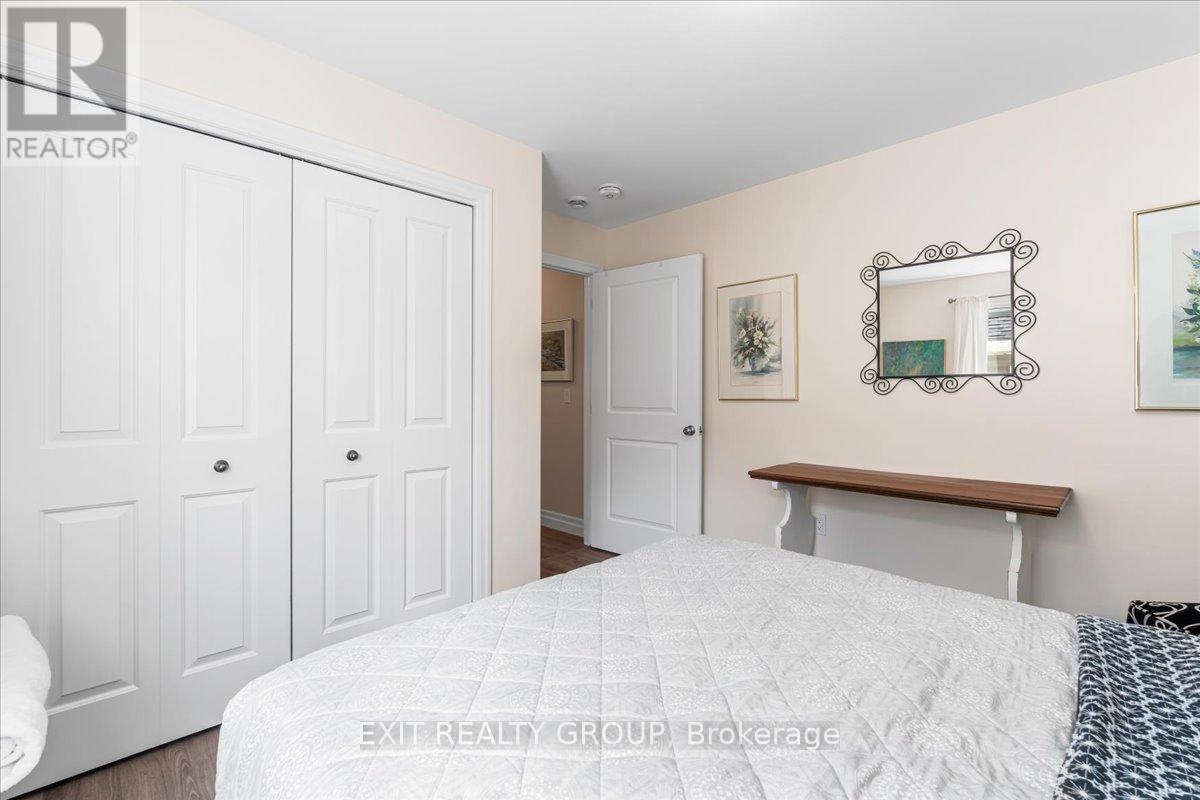20 Gladstone Street W, Madoc, Ontario  K0K 2K0 - Photo 20 - X12297667