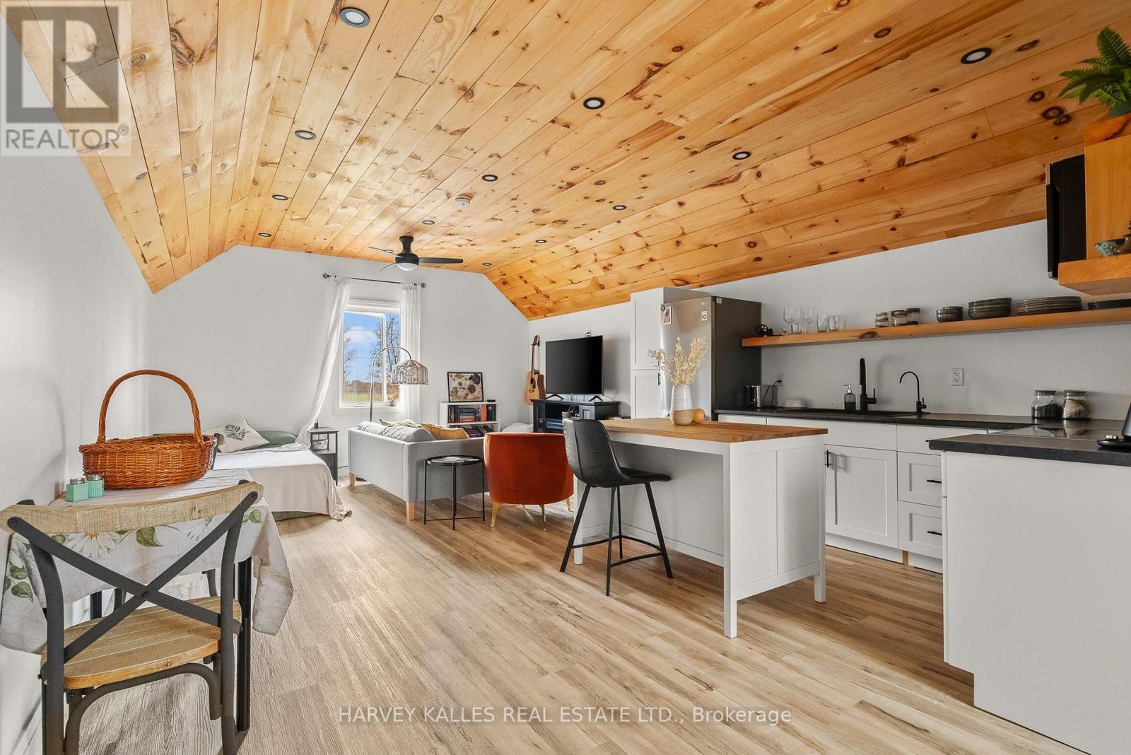 2100 County Rd 1 Road, Prince Edward County, Ontario  K0K 1G0 - Photo 34 - X12299074