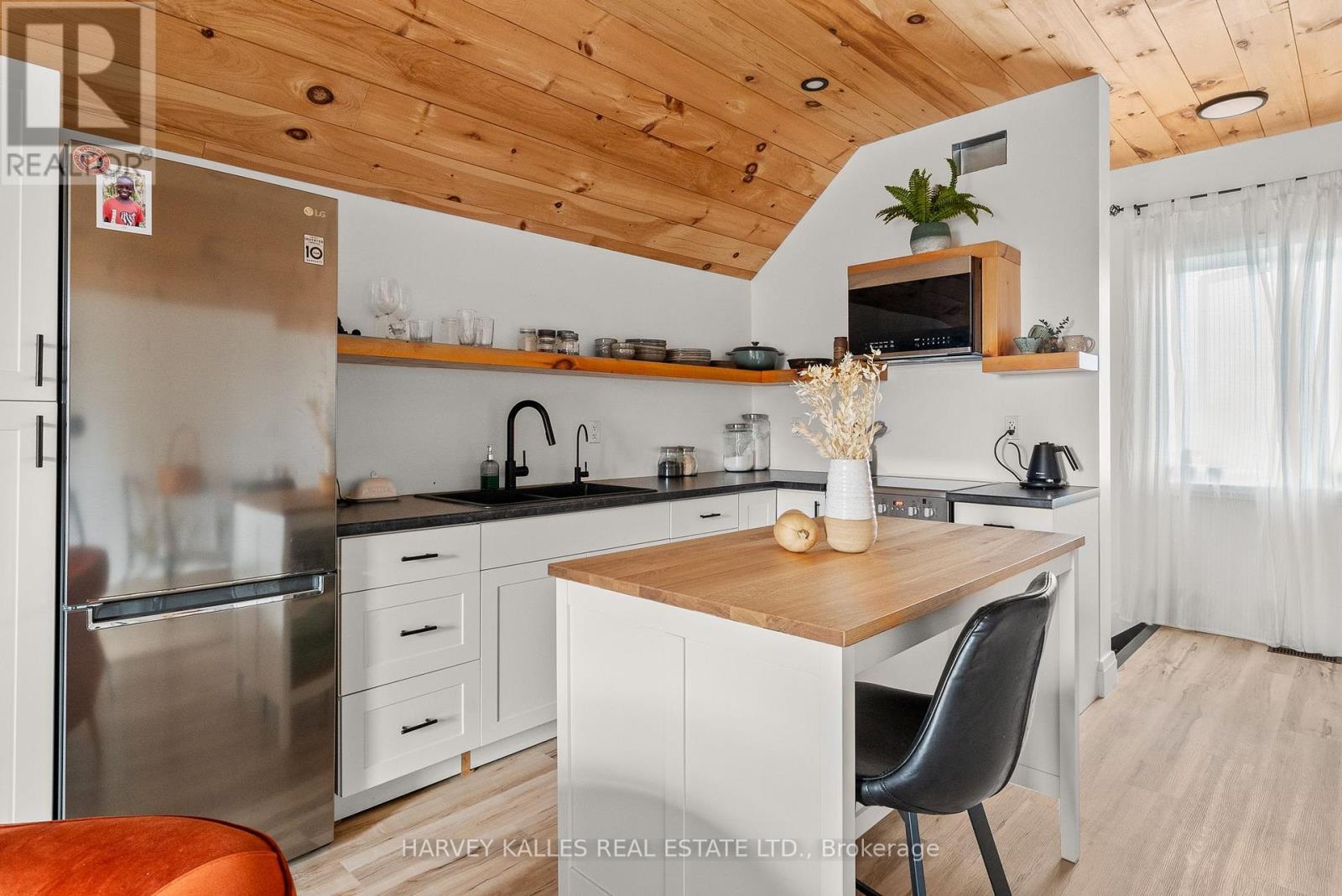 2100 County Rd 1 Road, Prince Edward County, Ontario  K0K 1G0 - Photo 36 - X12299074