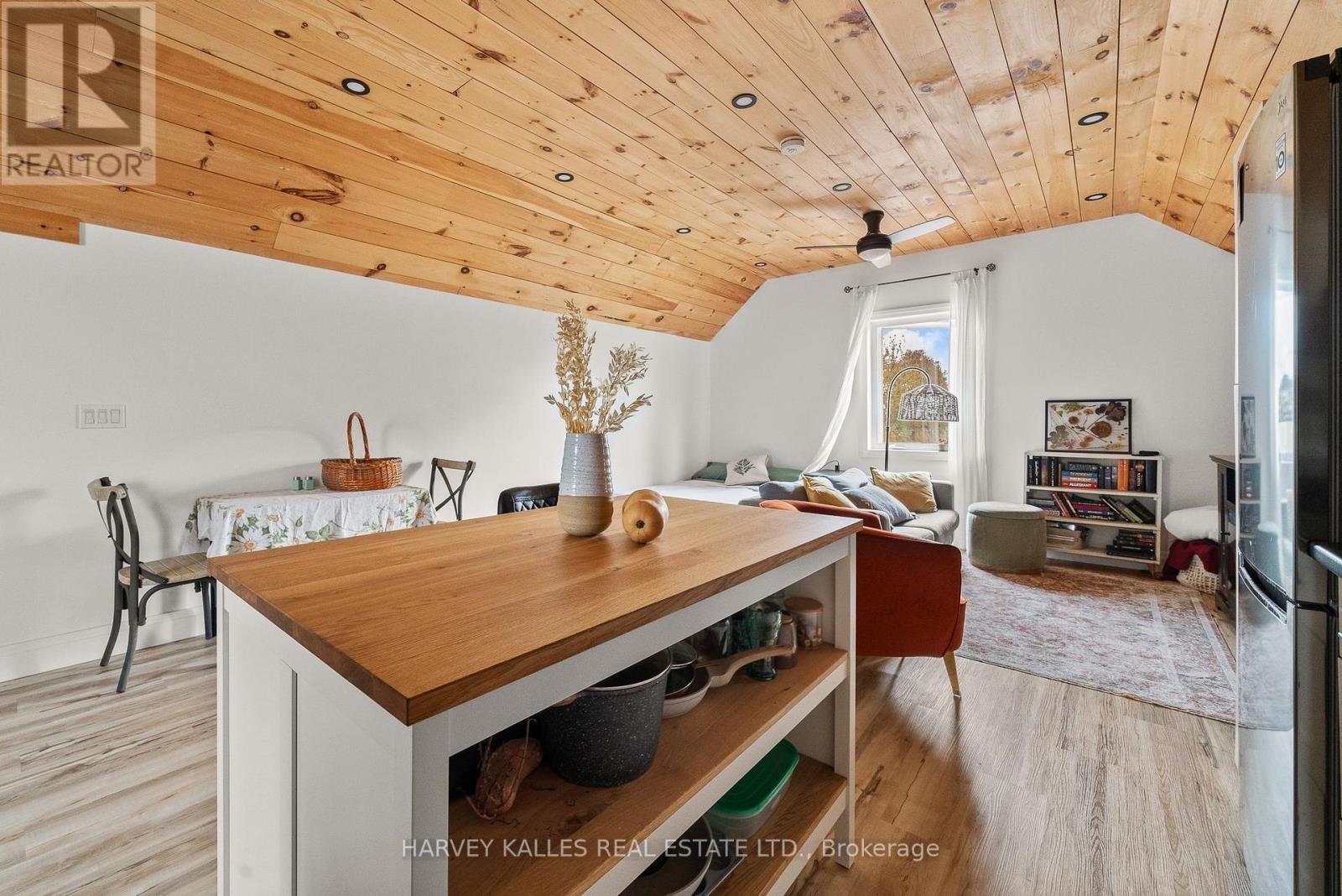 2100 County Rd 1 Road, Prince Edward County, Ontario  K0K 1G0 - Photo 38 - X12299074