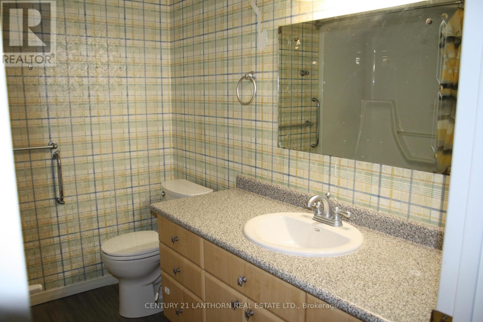 19 Pinegrove Court, Belleville, Ontario  K8N 5X9 - Photo 20 - X12299180
