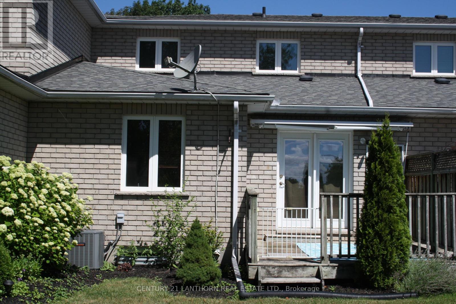 19 Pinegrove Court, Belleville, Ontario  K8N 5X9 - Photo 21 - X12299180
