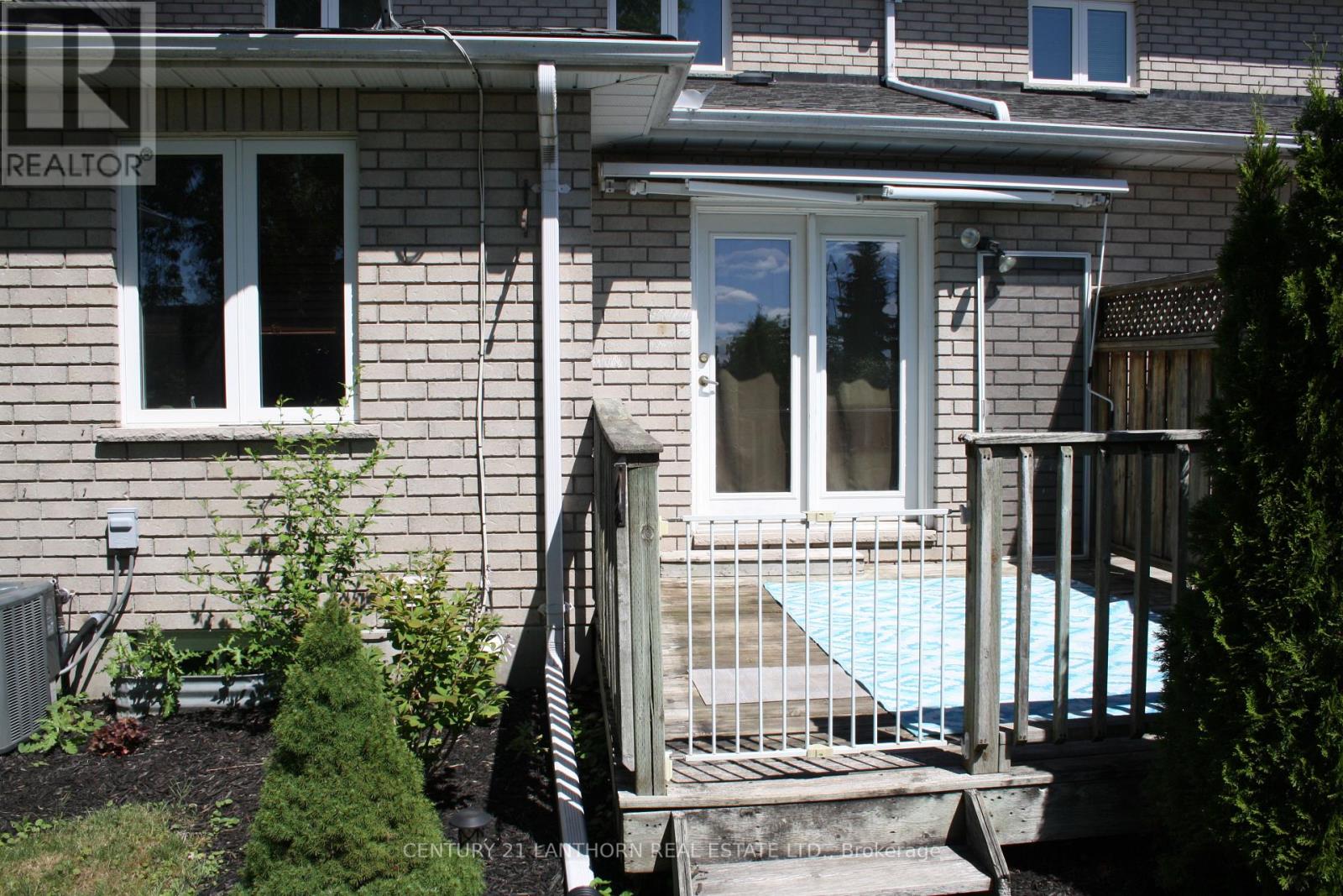 19 Pinegrove Court, Belleville, Ontario  K8N 5X9 - Photo 22 - X12299180