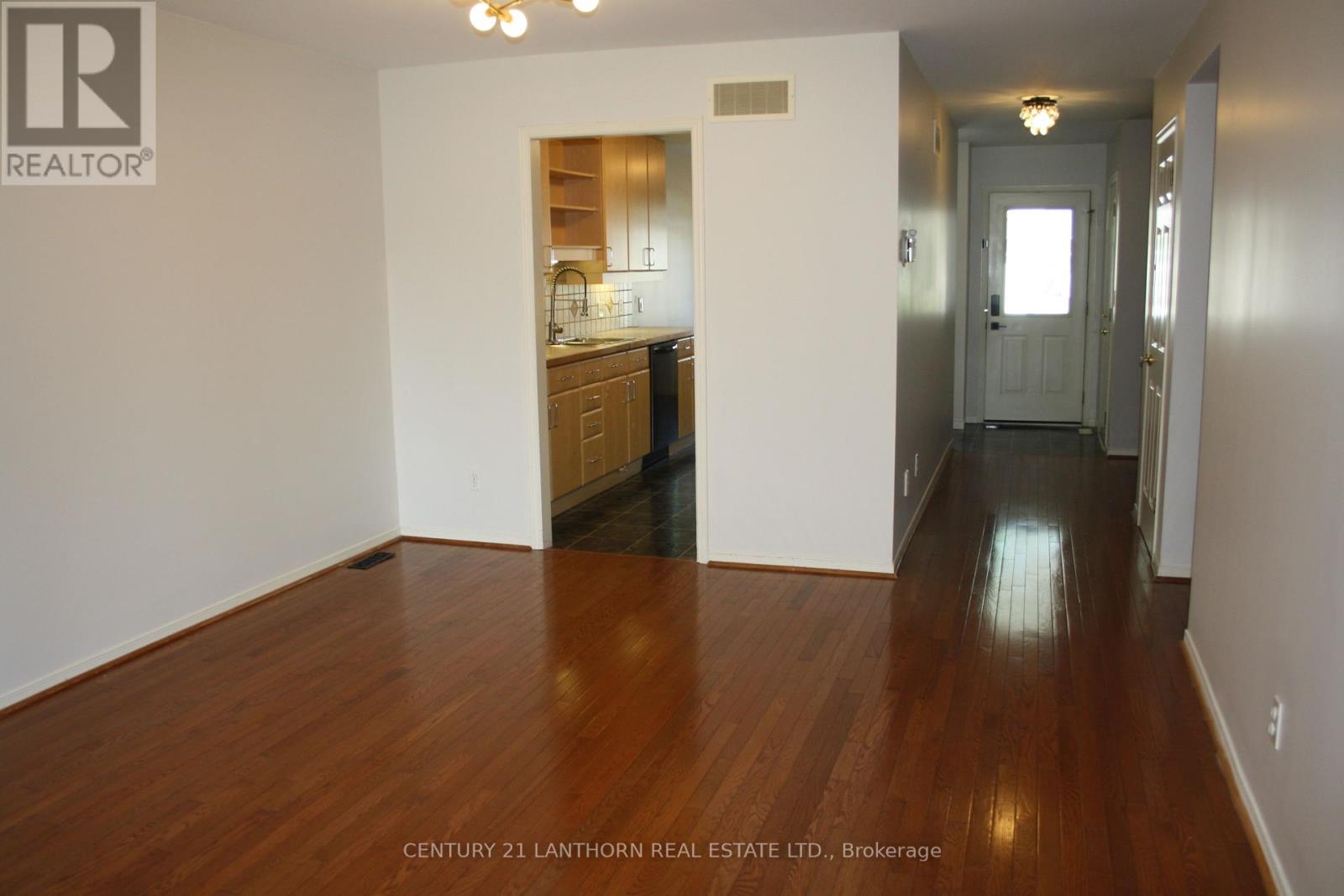 19 Pinegrove Court, Belleville, Ontario  K8N 5X9 - Photo 8 - X12299180