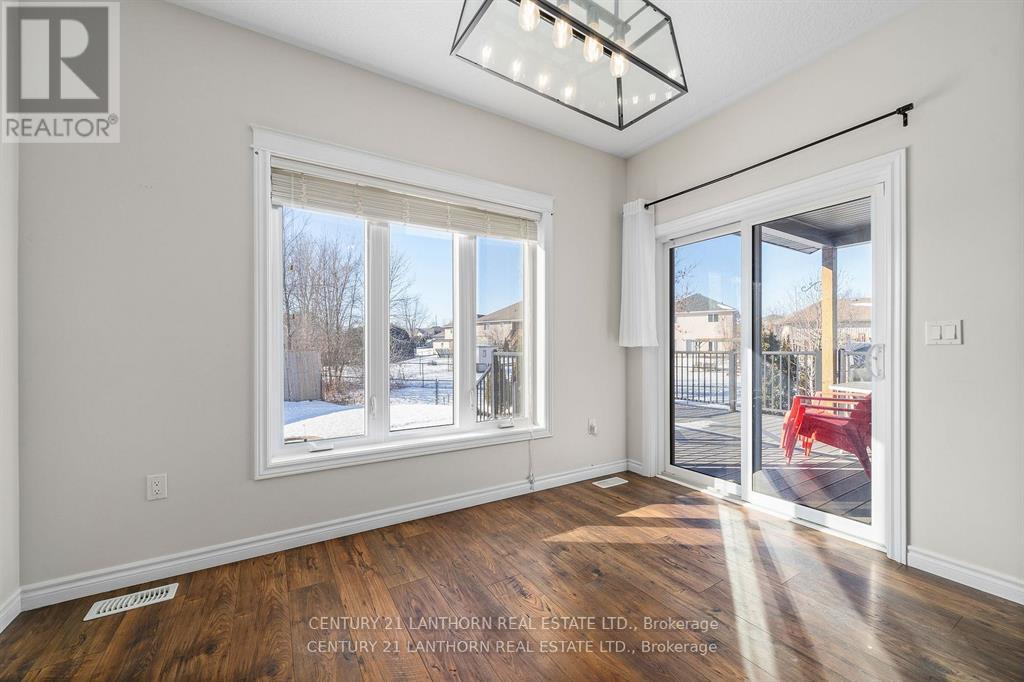 23 Glenwood Street, Quinte West, Ontario  K0K 2C0 - Photo 10 - X12299218