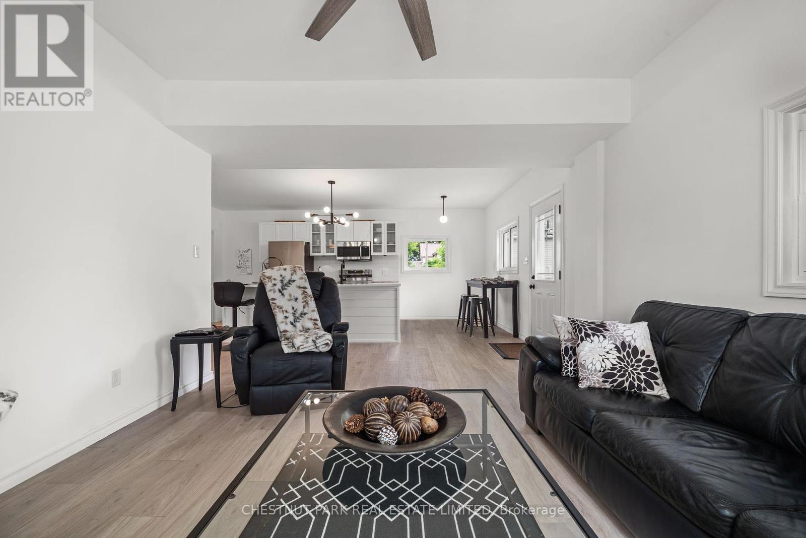 33 Broad Street, Prince Edward County, Ontario  K0K 2T0 - Photo 19 - X12299336