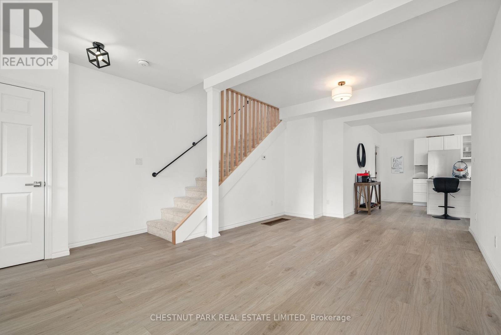 33 Broad Street, Prince Edward County, Ontario  K0K 2T0 - Photo 9 - X12299336
