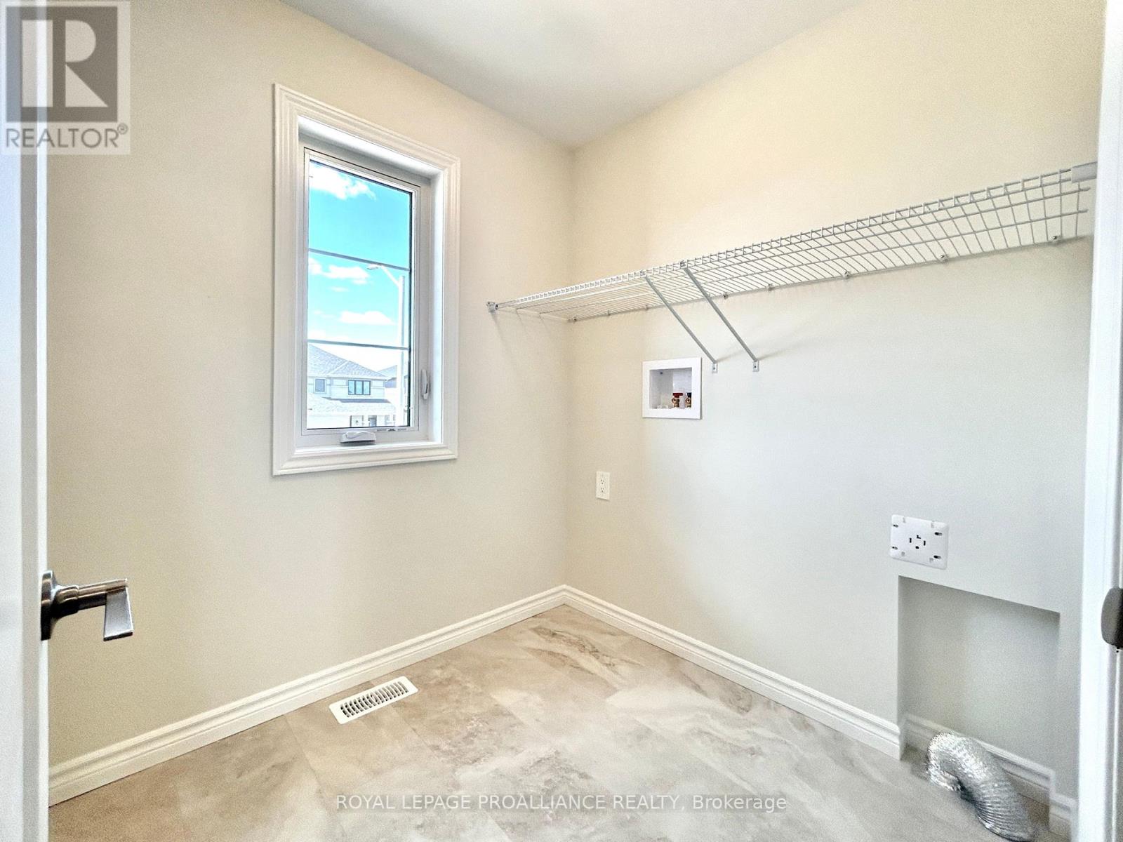 14 Peace River Street, Belleville, Ontario  K8N 0V6 - Photo 25 - X12300624