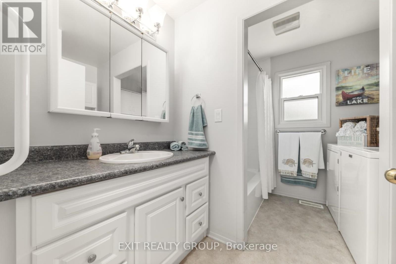 1476 County Rd 12, Prince Edward County, Ontario  K0K 2T0 - Photo 22 - X12300889