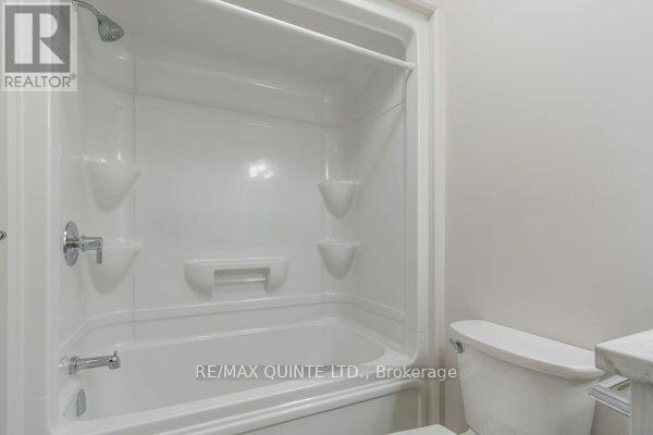 55 Sandhu Crescent, Belleville, Ontario  K8P 0G7 - Photo 19 - X12300955