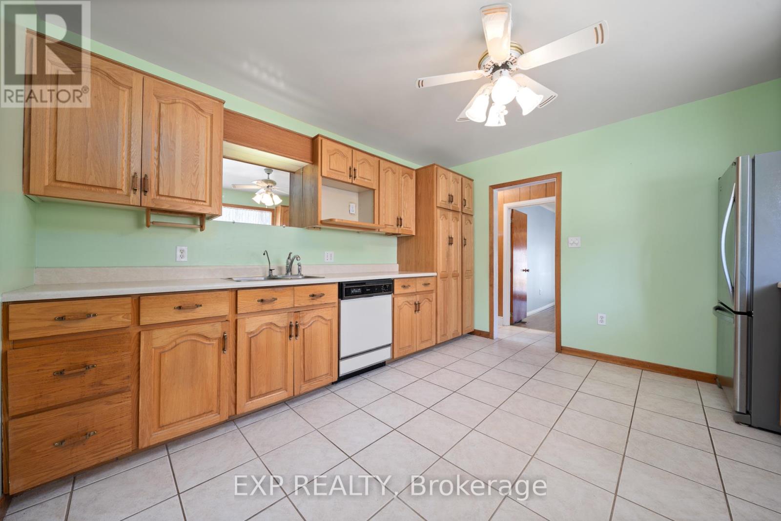 361 Picton Main Street, Prince Edward County, Ontario  K0K 2T0 - Photo 15 - X12301634