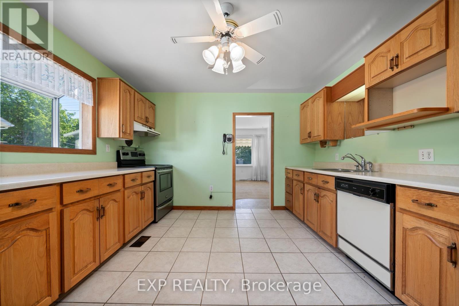 361 Picton Main Street, Prince Edward County, Ontario  K0K 2T0 - Photo 17 - X12301634