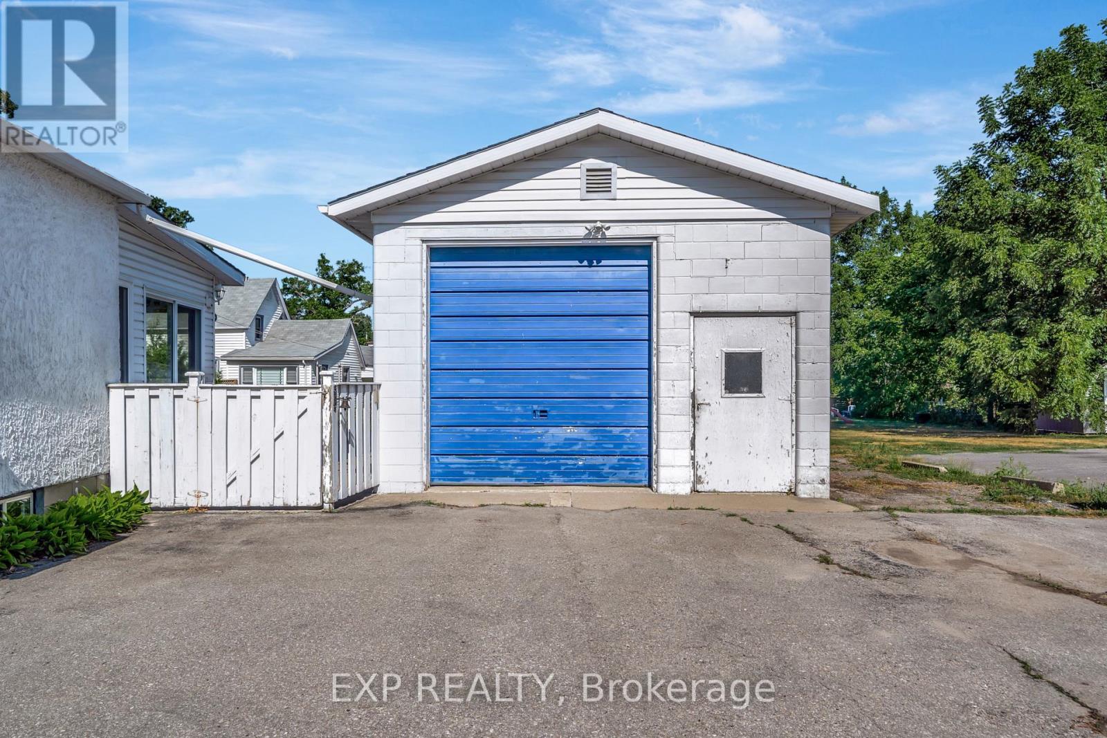 361 Picton Main Street, Prince Edward County, Ontario  K0K 2T0 - Photo 5 - X12301634