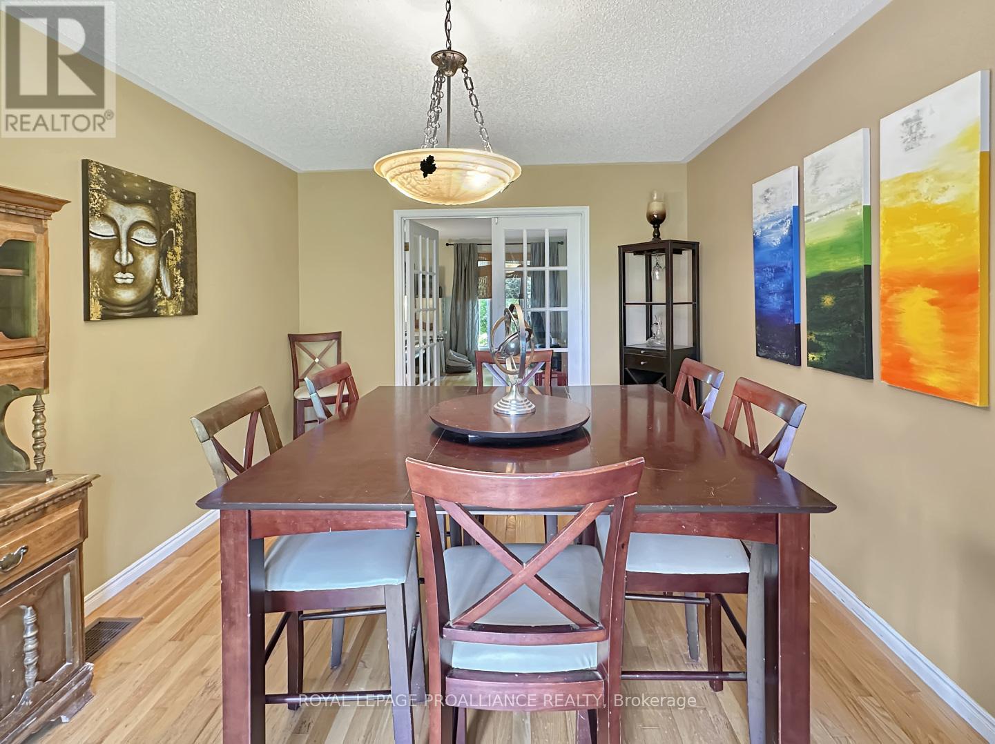 43 Dungannon Drive, Belleville, Ontario  K8P 5E7 - Photo 11 - X12301685