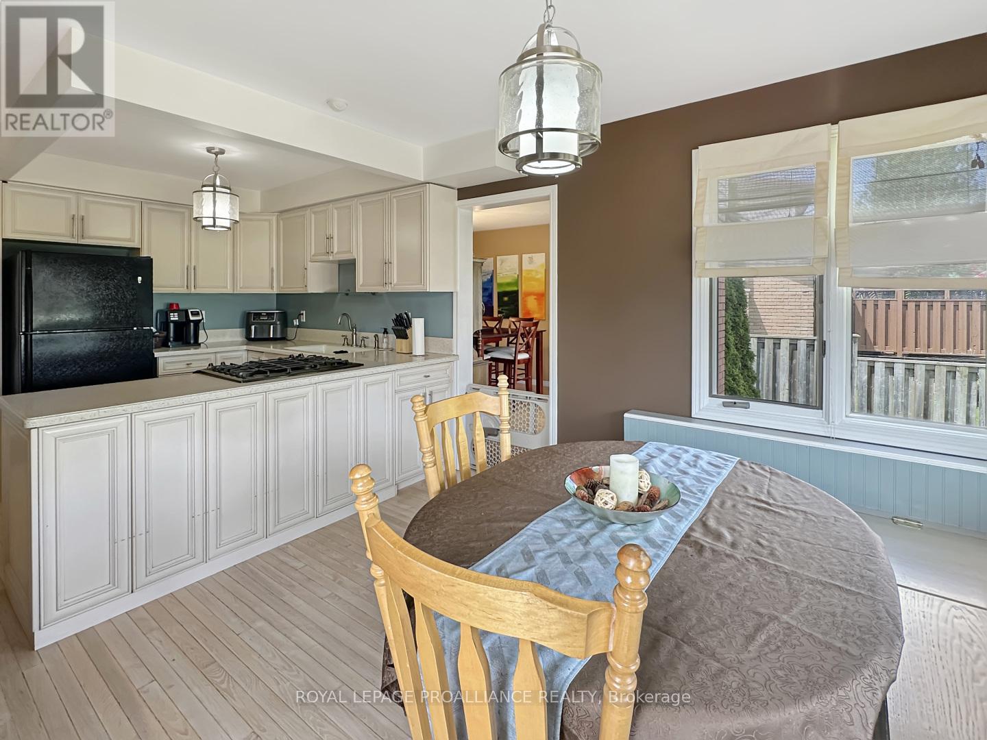 43 Dungannon Drive, Belleville, Ontario  K8P 5E7 - Photo 14 - X12301685