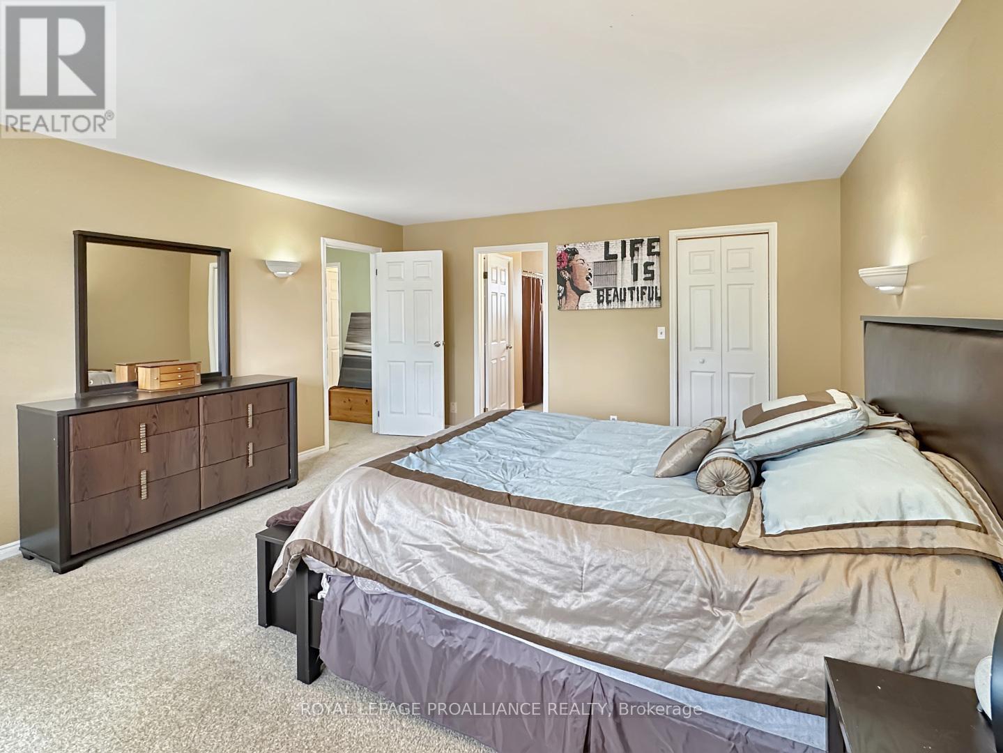 43 Dungannon Drive, Belleville, Ontario  K8P 5E7 - Photo 27 - X12301685