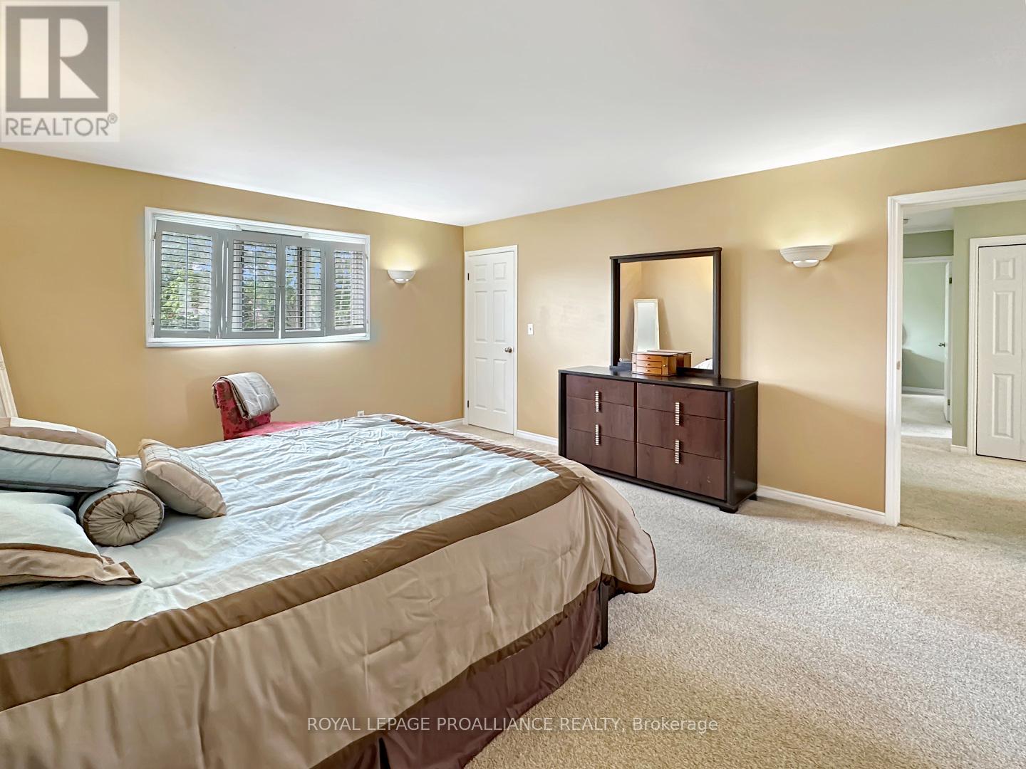 43 Dungannon Drive, Belleville, Ontario  K8P 5E7 - Photo 28 - X12301685