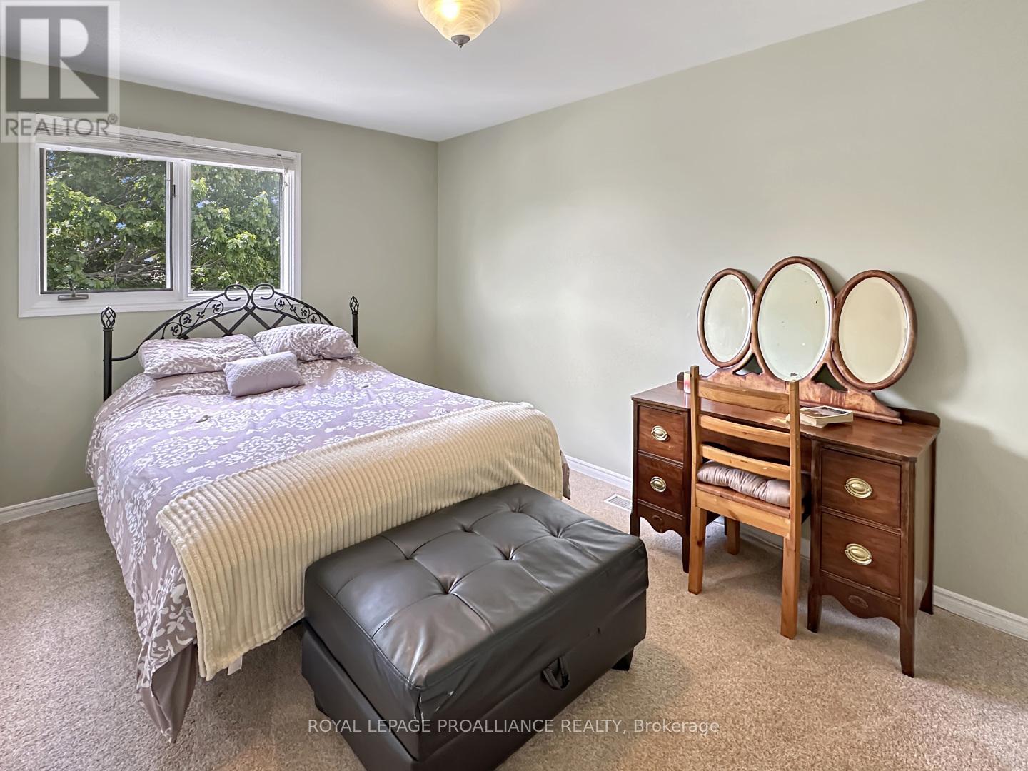 43 Dungannon Drive, Belleville, Ontario  K8P 5E7 - Photo 30 - X12301685
