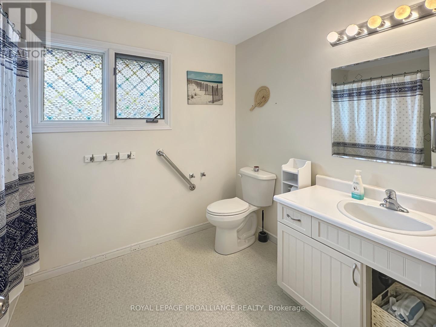 43 Dungannon Drive, Belleville, Ontario  K8P 5E7 - Photo 36 - X12301685
