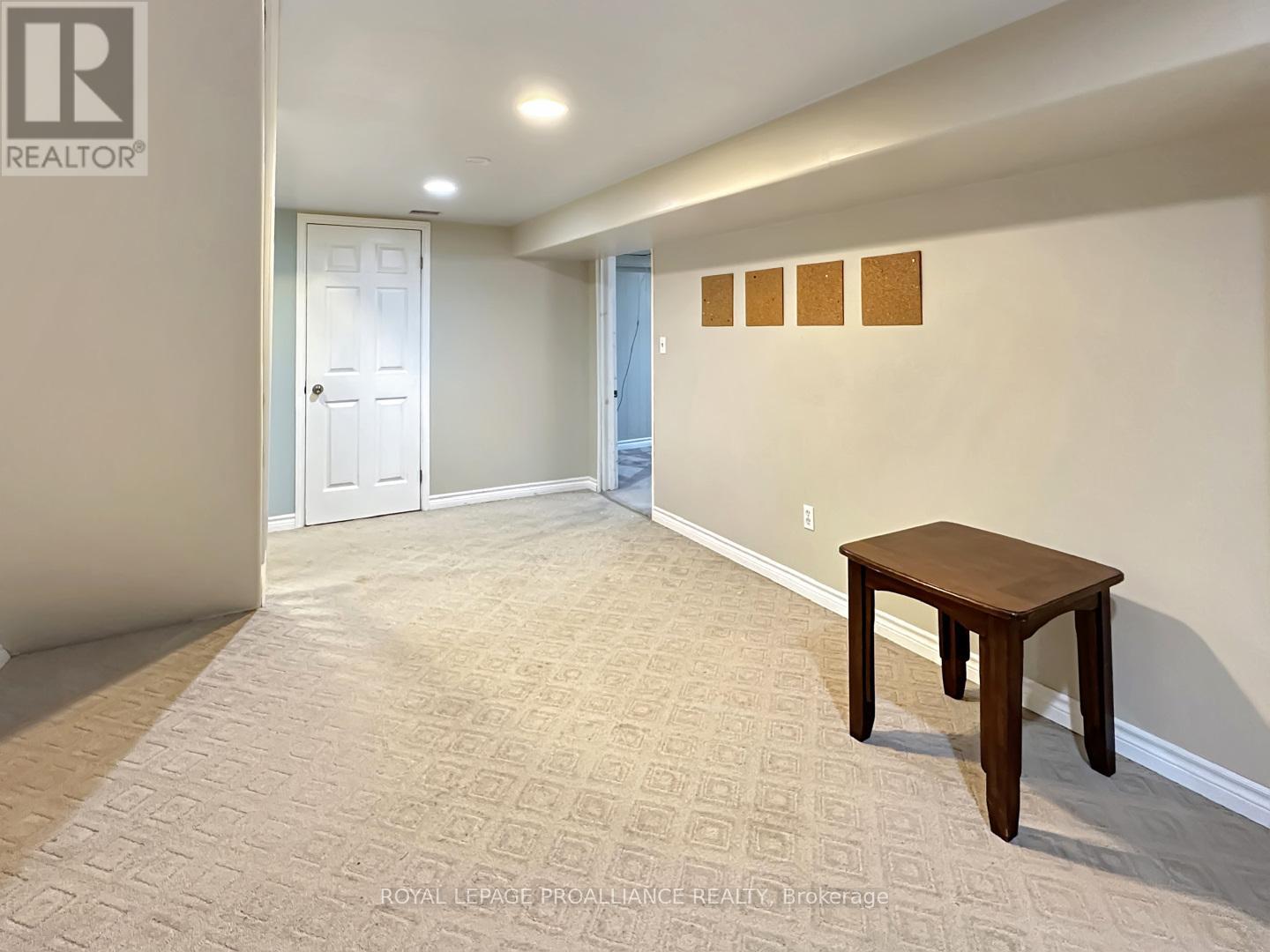 43 Dungannon Drive, Belleville, Ontario  K8P 5E7 - Photo 38 - X12301685