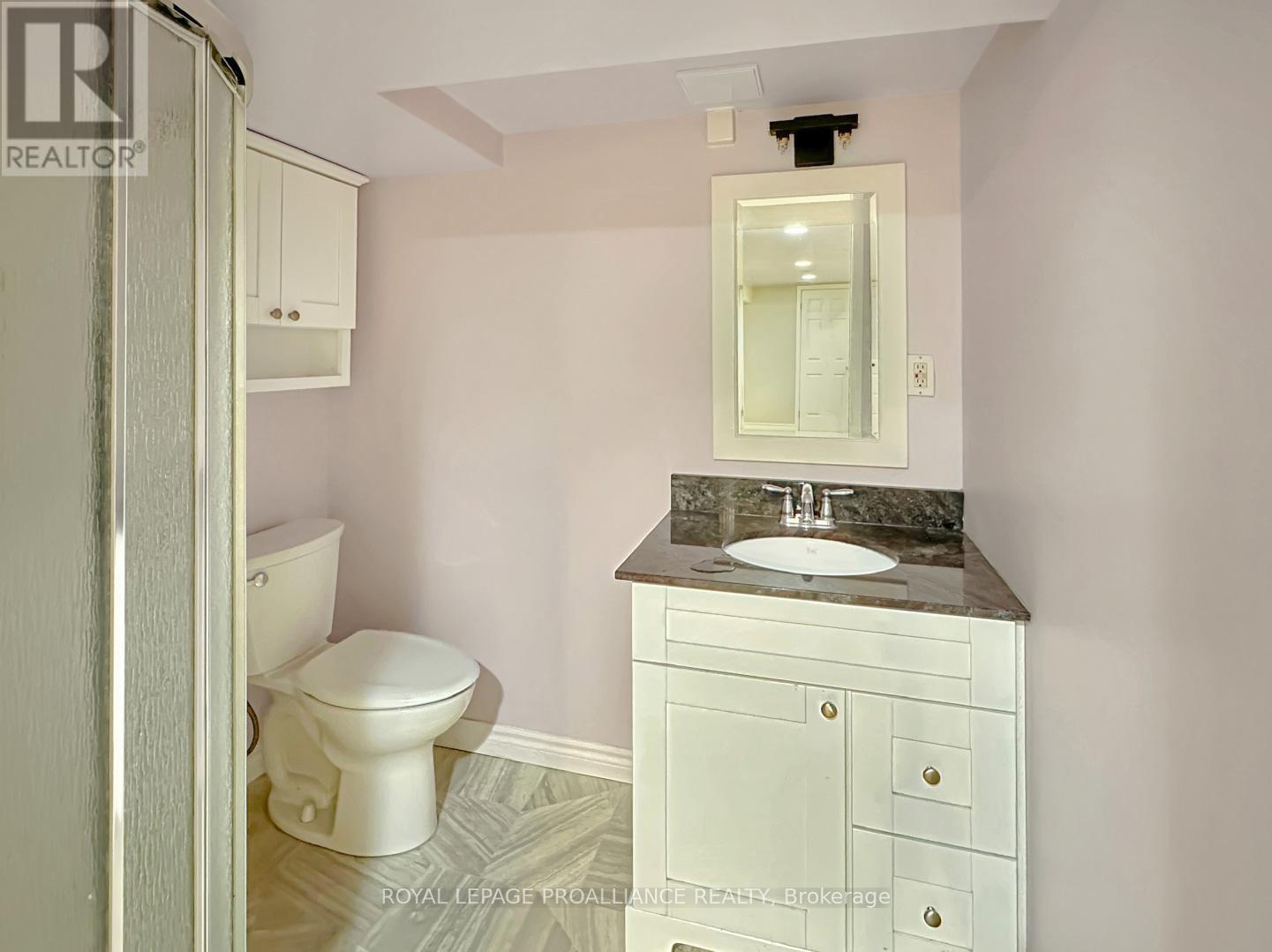 43 Dungannon Drive, Belleville, Ontario  K8P 5E7 - Photo 39 - X12301685