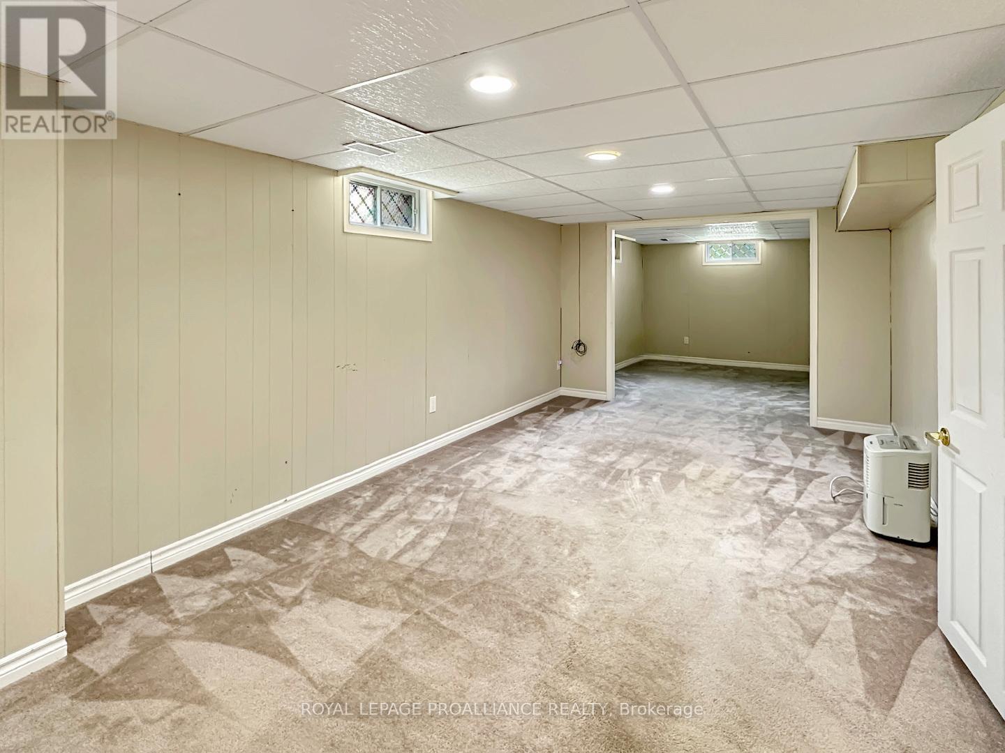 43 Dungannon Drive, Belleville, Ontario  K8P 5E7 - Photo 40 - X12301685
