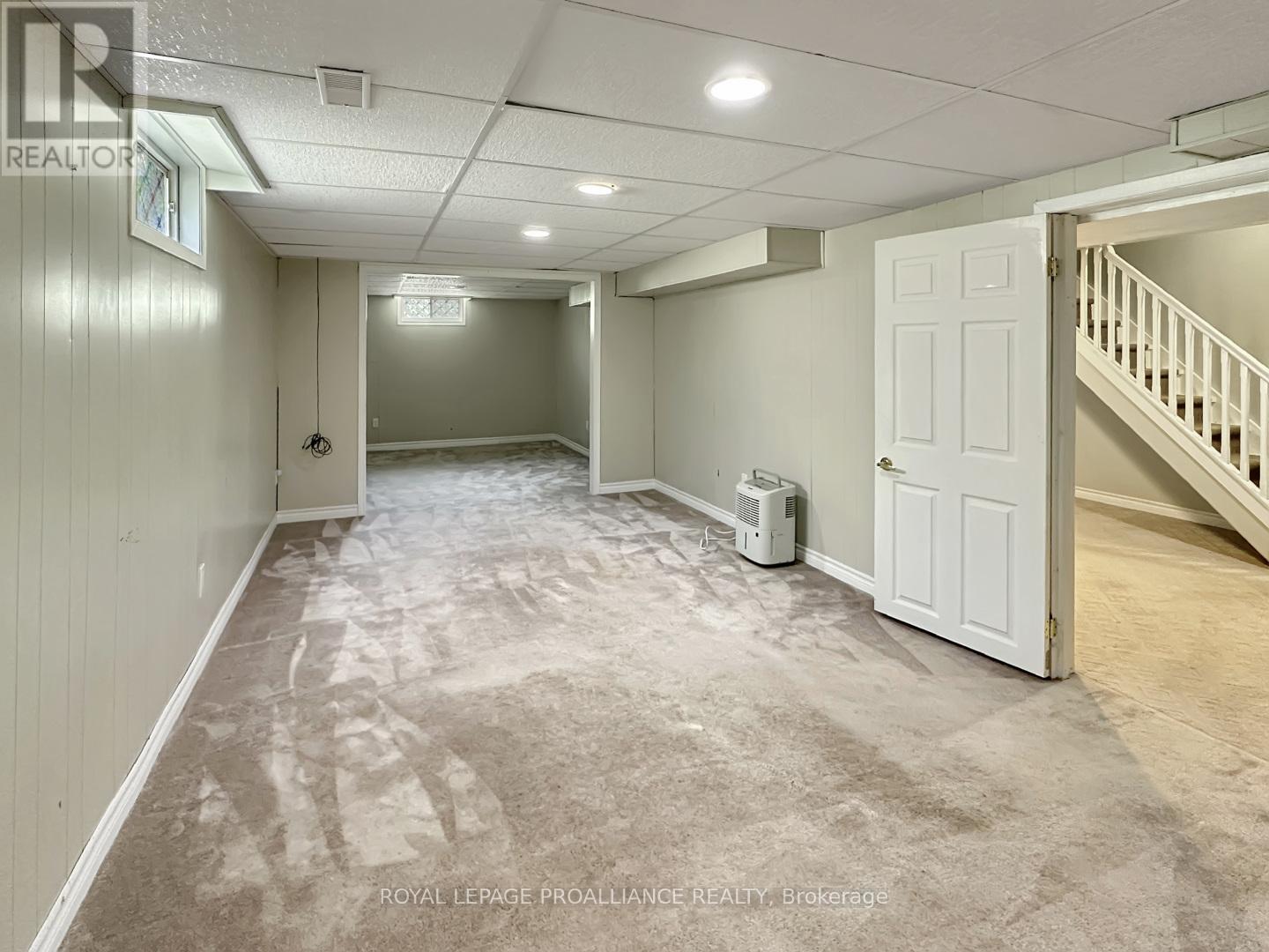 43 Dungannon Drive, Belleville, Ontario  K8P 5E7 - Photo 41 - X12301685