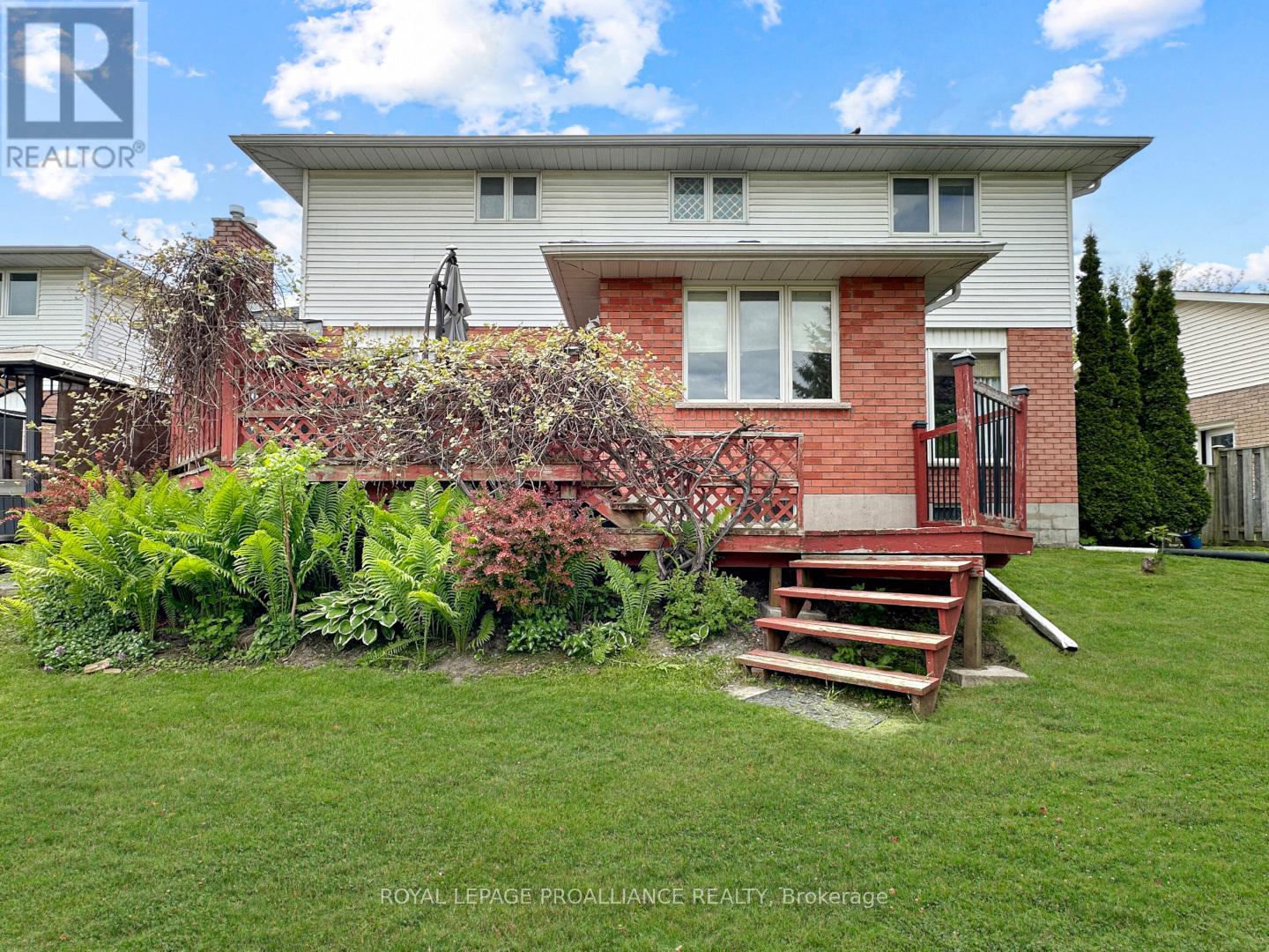 43 Dungannon Drive, Belleville, Ontario  K8P 5E7 - Photo 49 - X12301685