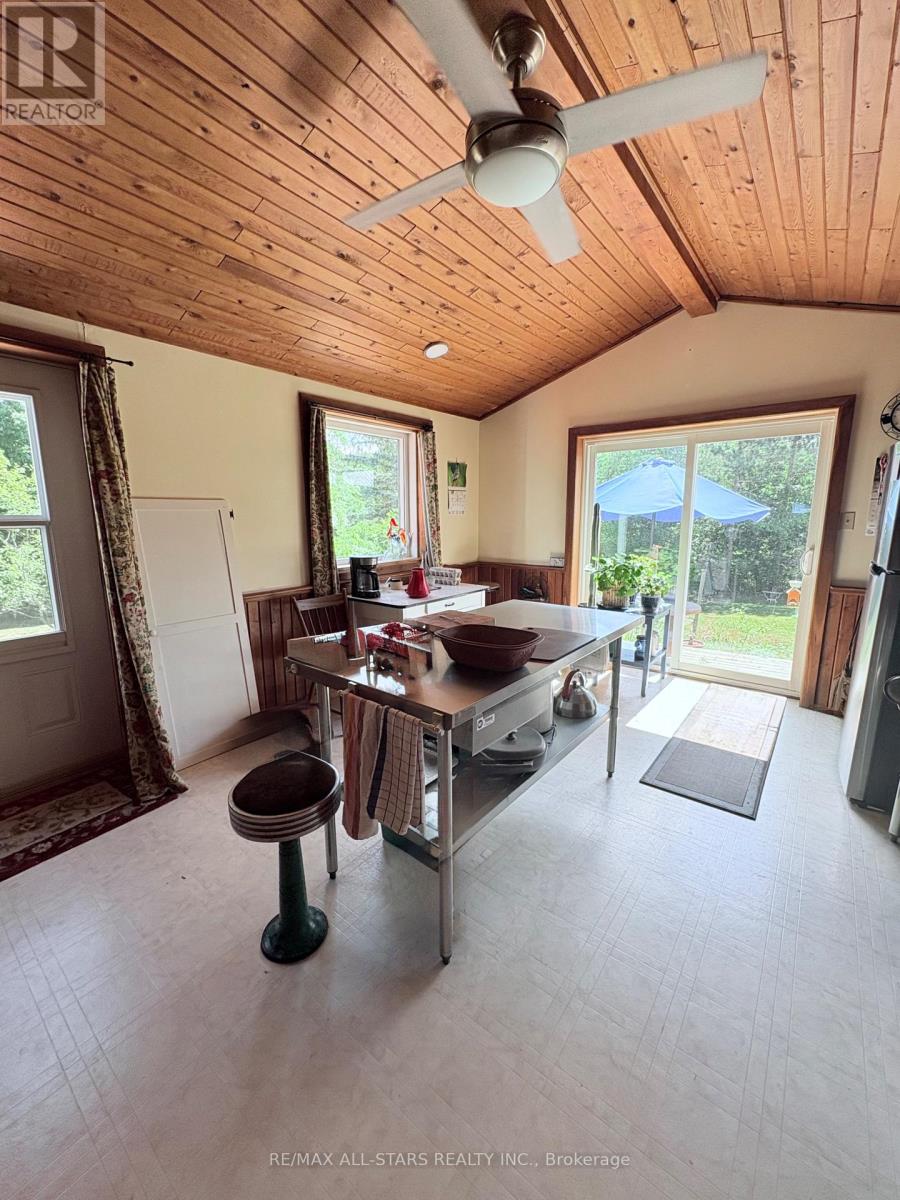 412 Cooper Road, Madoc, Ontario  K0K 2K0 - Photo 14 - X12304270