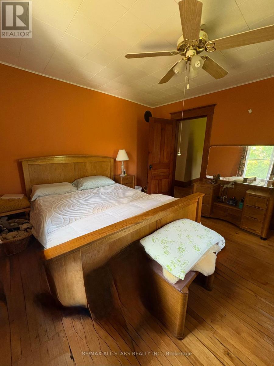 412 Cooper Road, Madoc, Ontario  K0K 2K0 - Photo 16 - X12304270