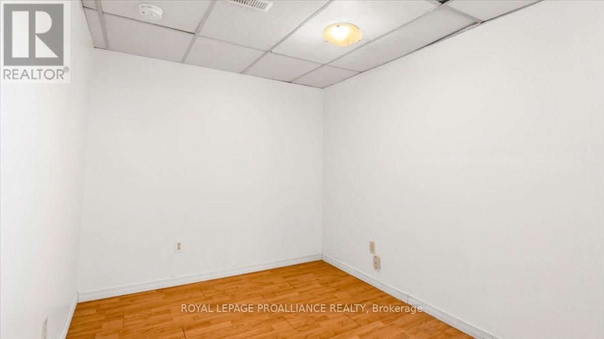 46 Tracey Street, Belleville, Ontario  K8P 2R5 - Photo 12 - X12305553
