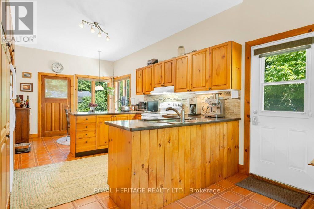 141 Foster Avenue, Belleville, Ontario  K8N 3P8 - Photo 15 - X12306679