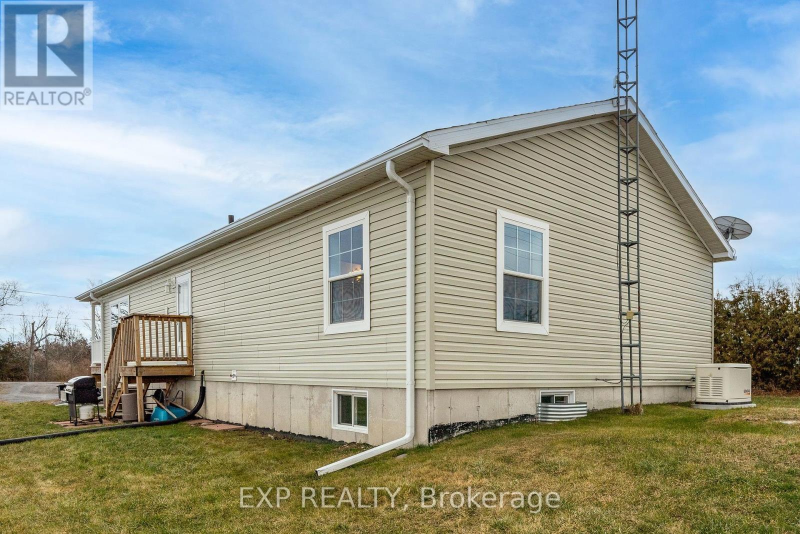 3589 County Road 8, Prince Edward County, Ontario  K0K 2T0 - Photo 35 - X12307182