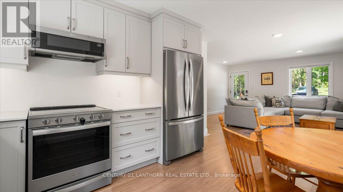 101 Thompson Road, Centre Hastings, Ontario  K0K 2K0 - Photo 14 - X12307594