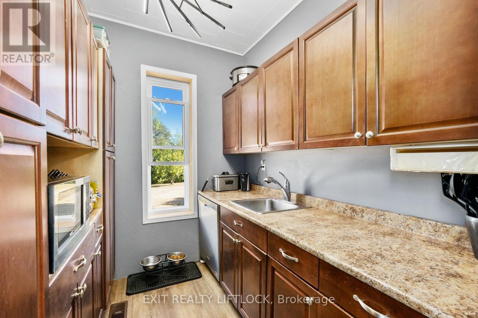 108 Godolphin Road, Trent Hills, Ontario  K0K 3K0 - Photo 12 - X12307750