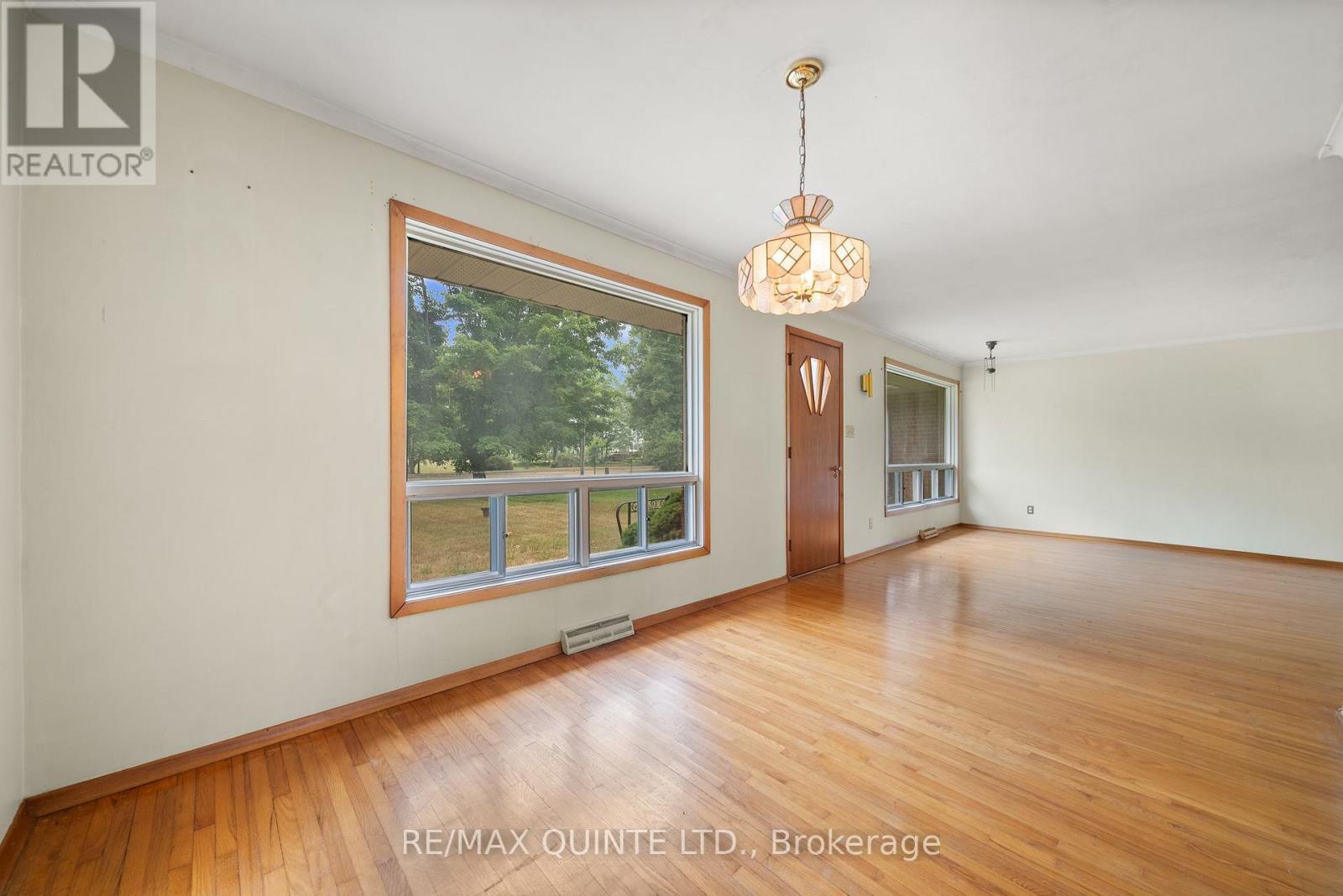 1462 County Road 12, Prince Edward County, Ontario  K0K 2T0 - Photo 15 - X12307944