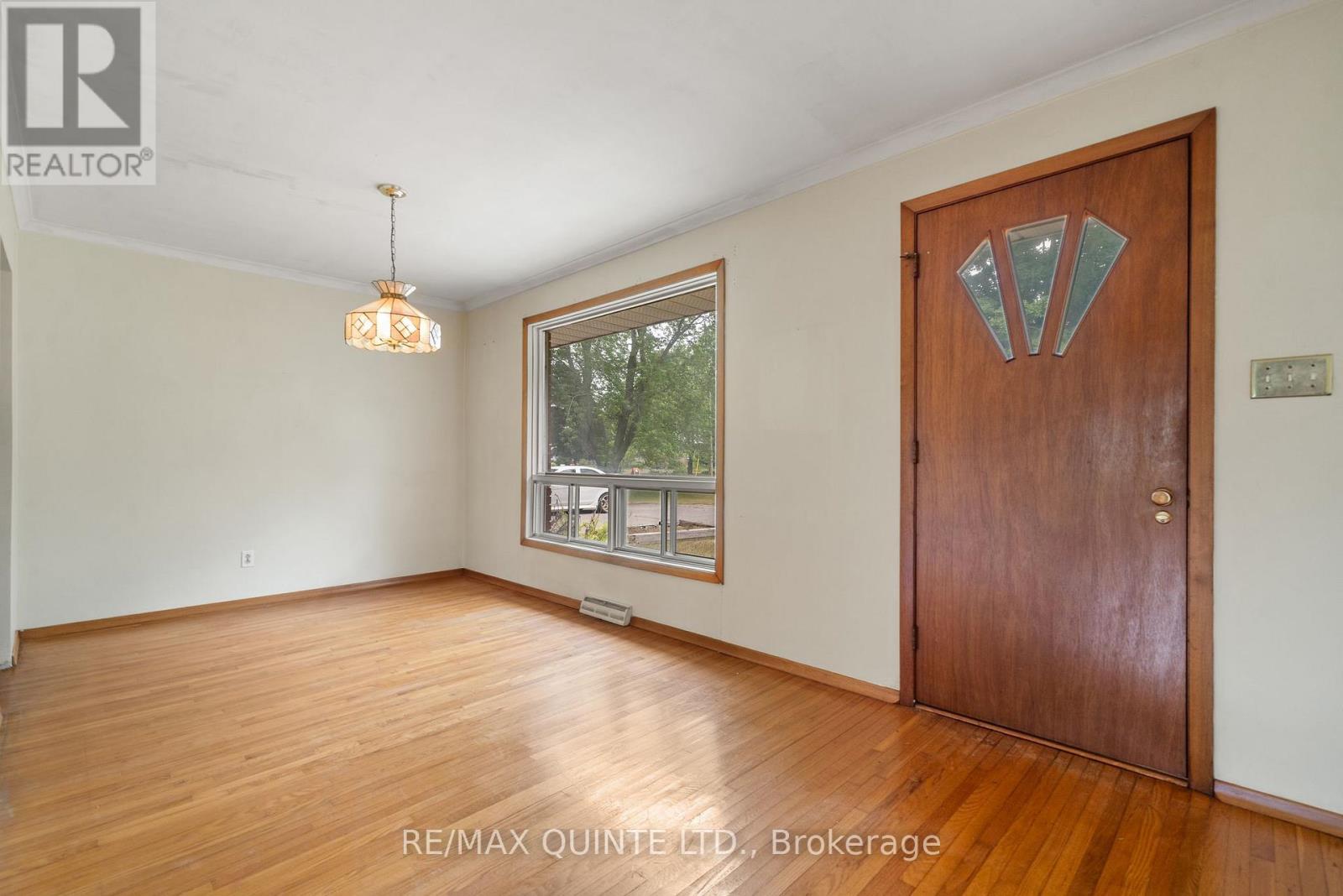 1462 County Road 12, Prince Edward County, Ontario  K0K 2T0 - Photo 17 - X12307944