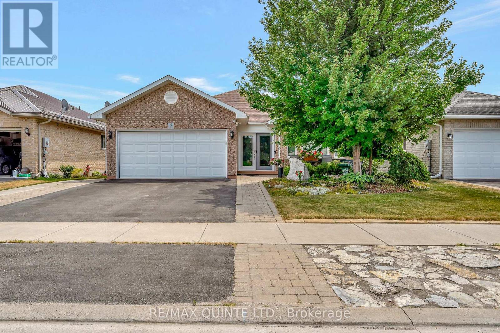 7 CHESTNUT DRIVE, Belleville, Ontario