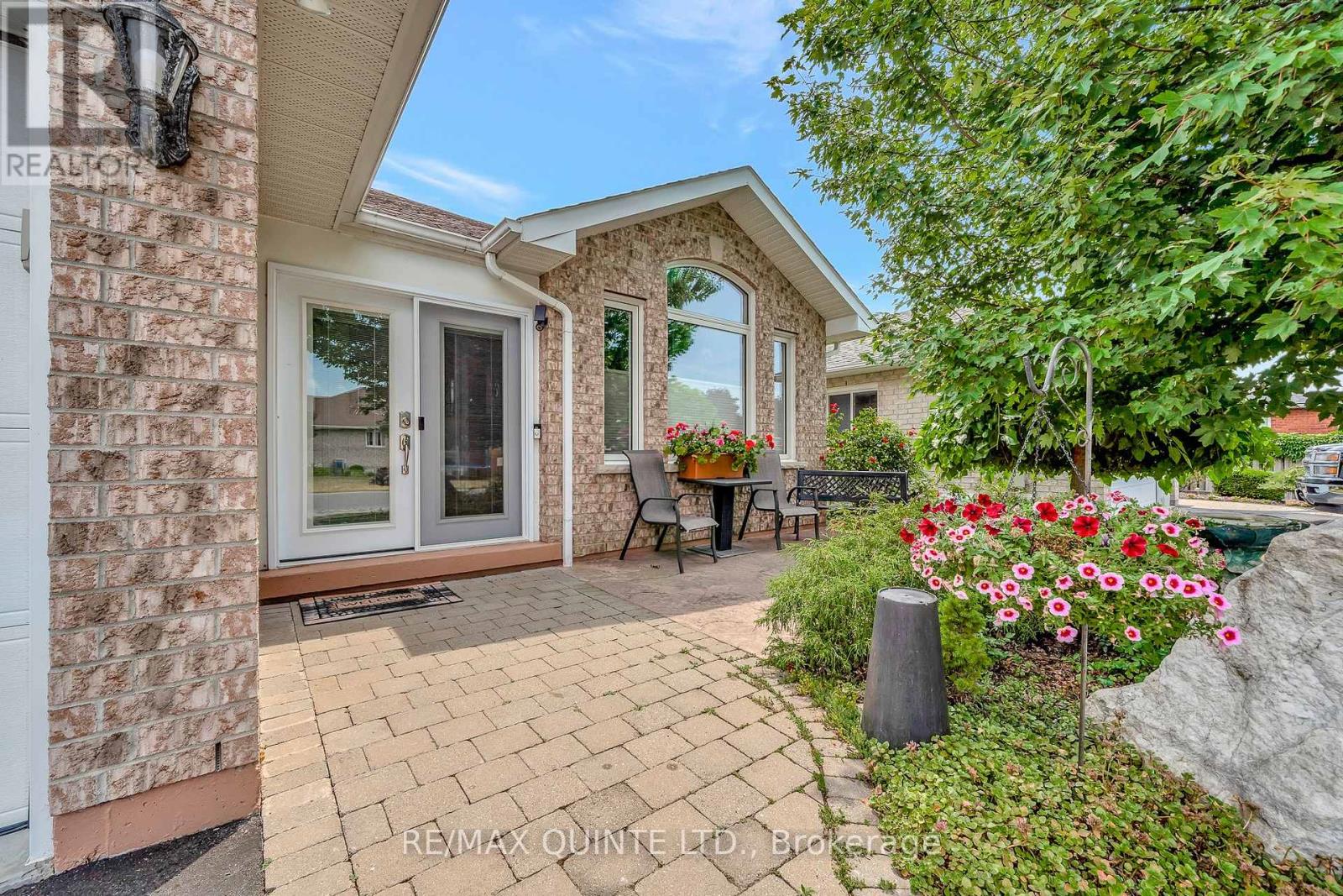 7 Chestnut Drive, Belleville, Ontario  K8N 0M9 - Photo 4 - X12308263