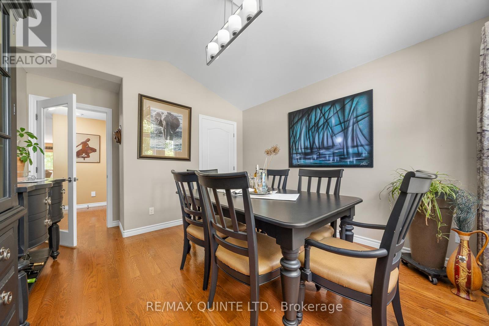 7 Chestnut Drive, Belleville, Ontario  K8N 0M9 - Photo 9 - X12308263