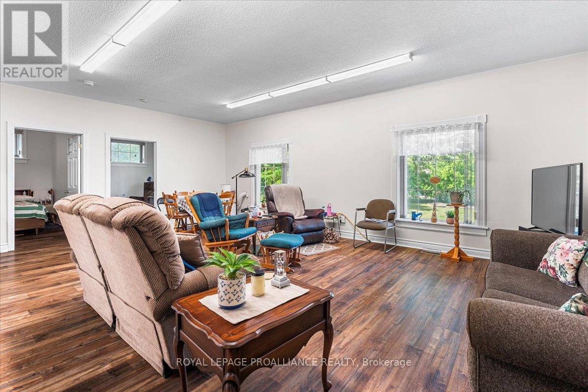 320 Colborne Street, Tweed, Ontario  K0K 3J0 - Photo 18 - X12308316