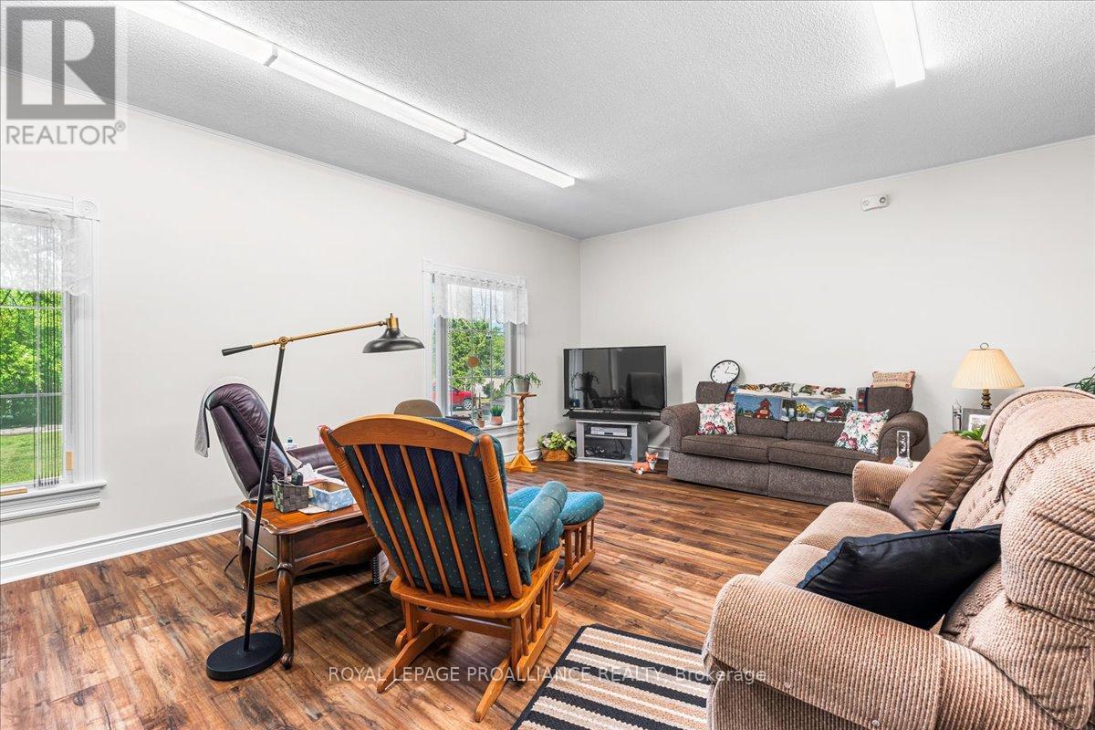 320 Colborne Street, Tweed, Ontario  K0K 3J0 - Photo 19 - X12308316
