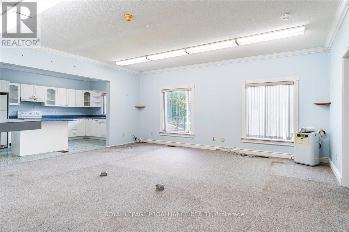 320 Colborne Street, Tweed, Ontario  K0K 3J0 - Photo 28 - X12308316