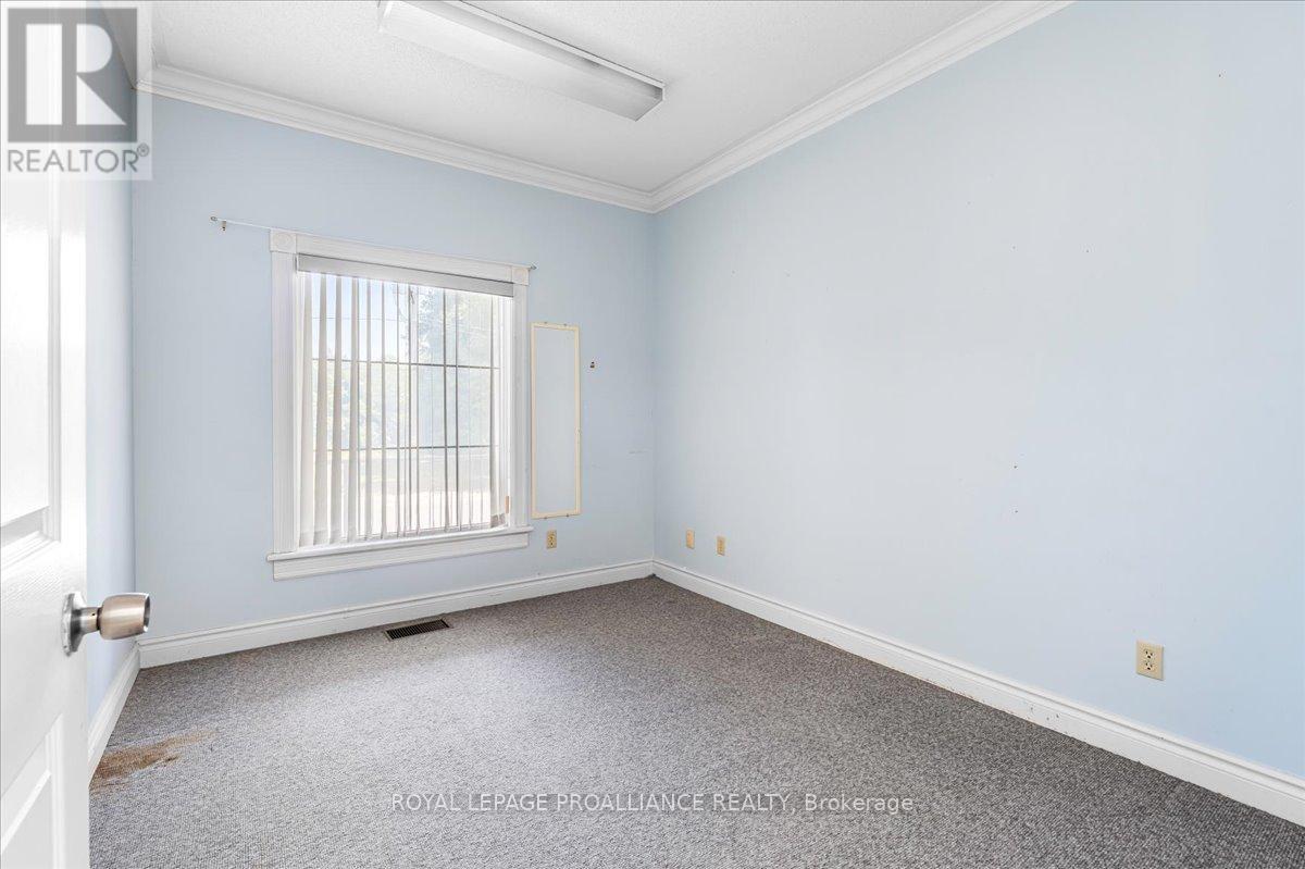 320 Colborne Street, Tweed, Ontario  K0K 3J0 - Photo 31 - X12308316